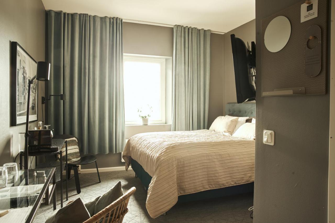 Hasse Pa Sjoekanten Hotell & Restaurang Йёнчёпинг Экстерьер фото